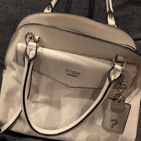 GUESS HANDBAG - Picture 5 of 5